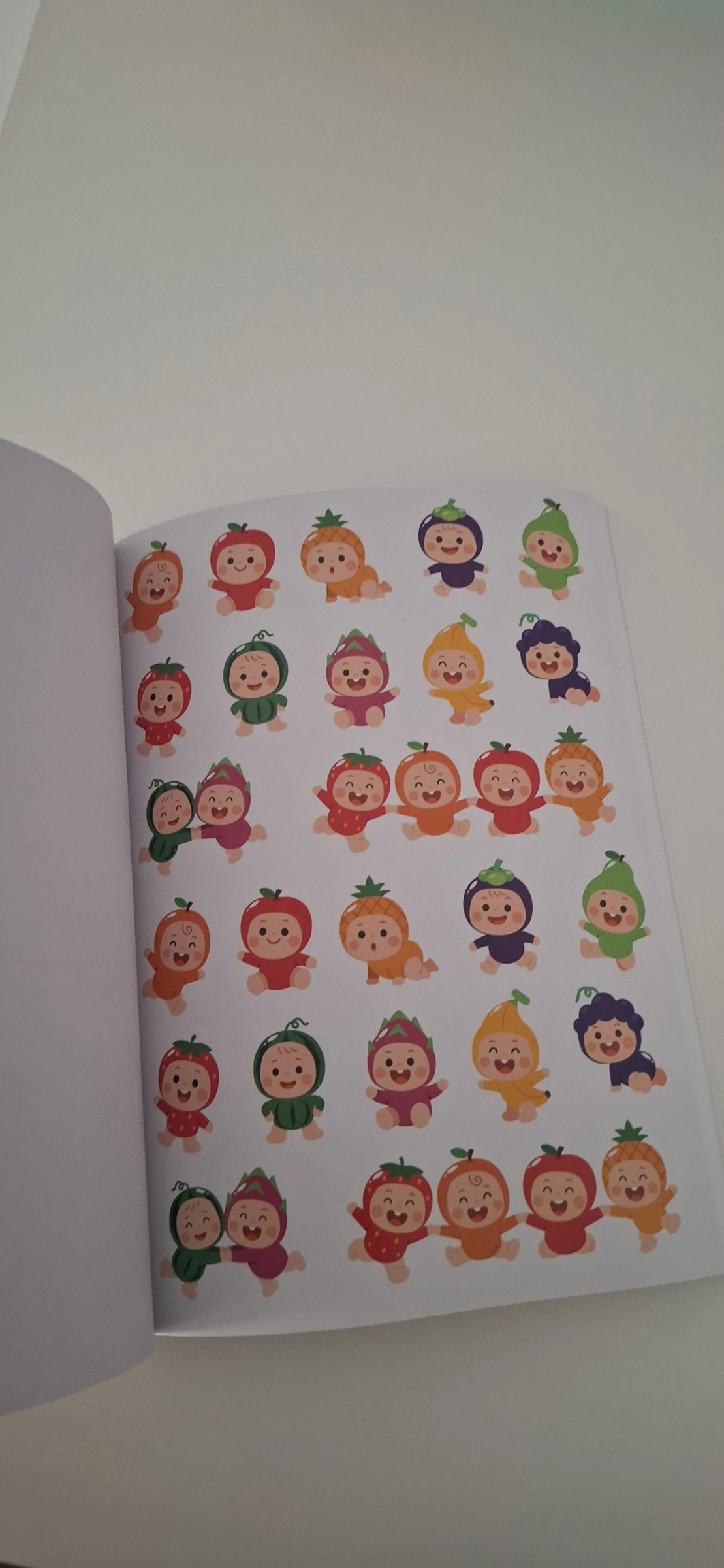 Sticker book – photo 6